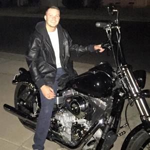 Meet your Posher, Nicholas